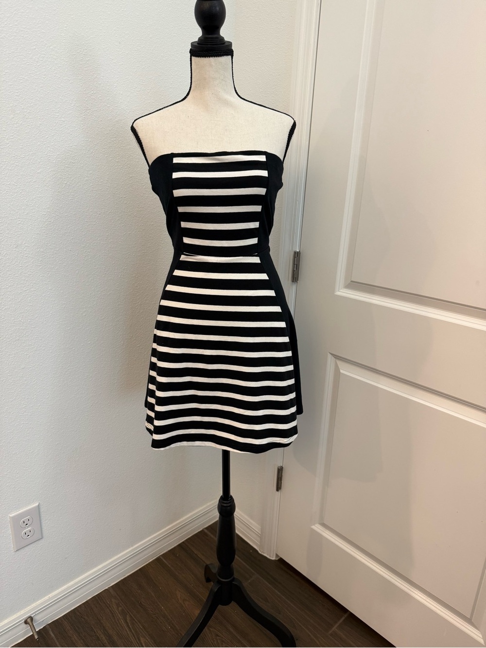 Express Black and White Strapless Stripe Dress